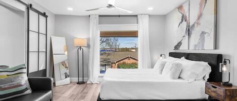 Schreibtisch, Bügeleisen/Bügelbrett, WLAN, Bettwäsche