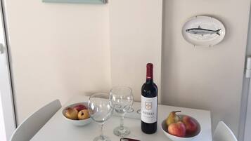 House, 2 Bedrooms, Balcony | Dining room