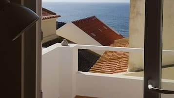 Casa, 2 quartos, sacada | Sacada