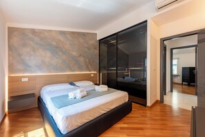 Departamento familiar, varias habitaciones, 2 baños (Wonderful House In Portofino with) | 2 habitaciones, tabla de planchar con plancha y wifi gratis 