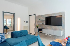 Family Apartment, Multiple Bedrooms, 2 Bathrooms (Wonderful House In Portofino with) | Living area