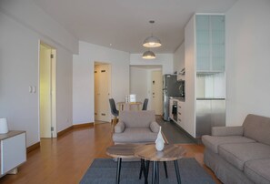 TV - Wonderful 1BR with Great Deco in Miraflores (Miraflores)