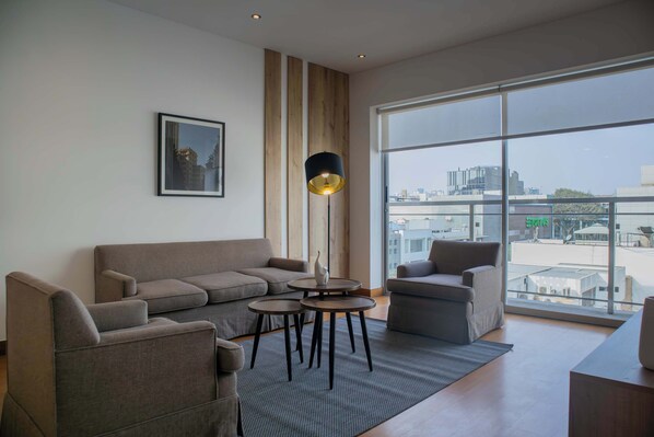 TV - Wonderful 1BR with Great Deco in Miraflores (Miraflores)