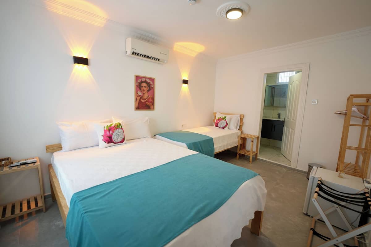 Free WiFi, individually decorated, individually furnished, bed sheets