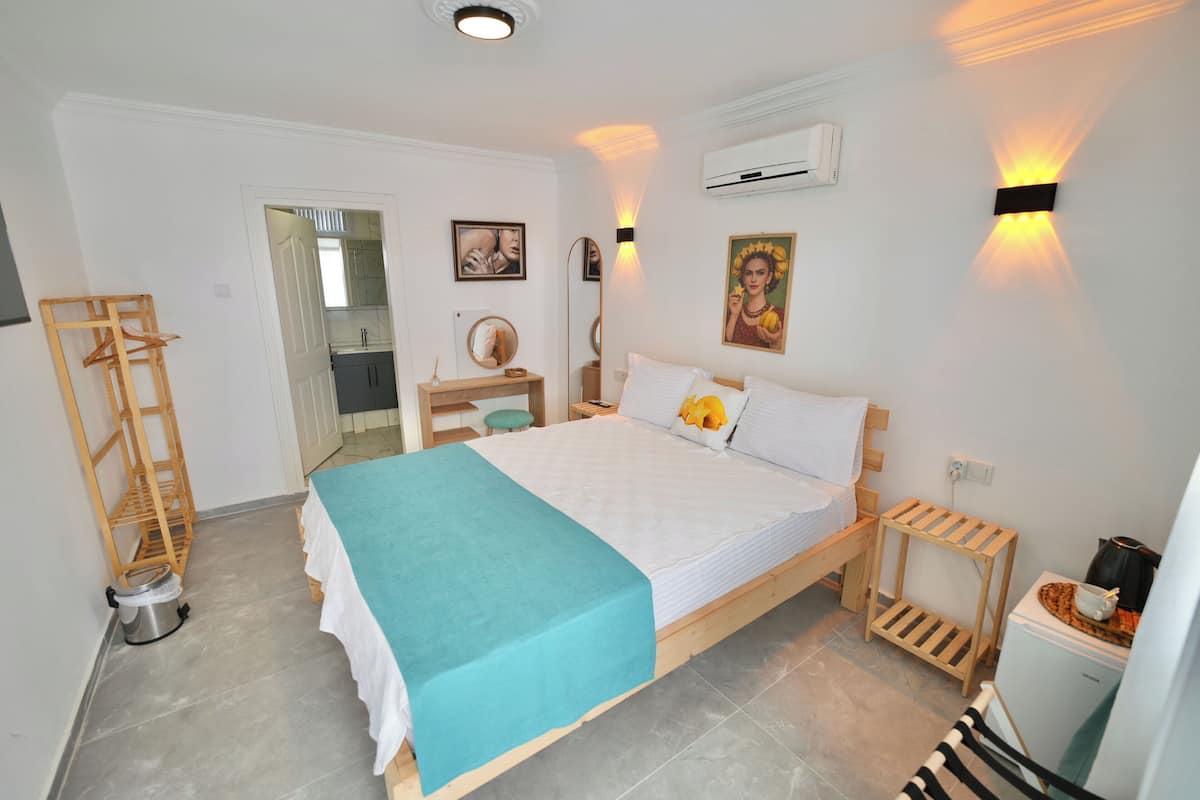 Habitación doble superior | Wifi gratis, decoración individual, mobiliario individual y ropa de cama