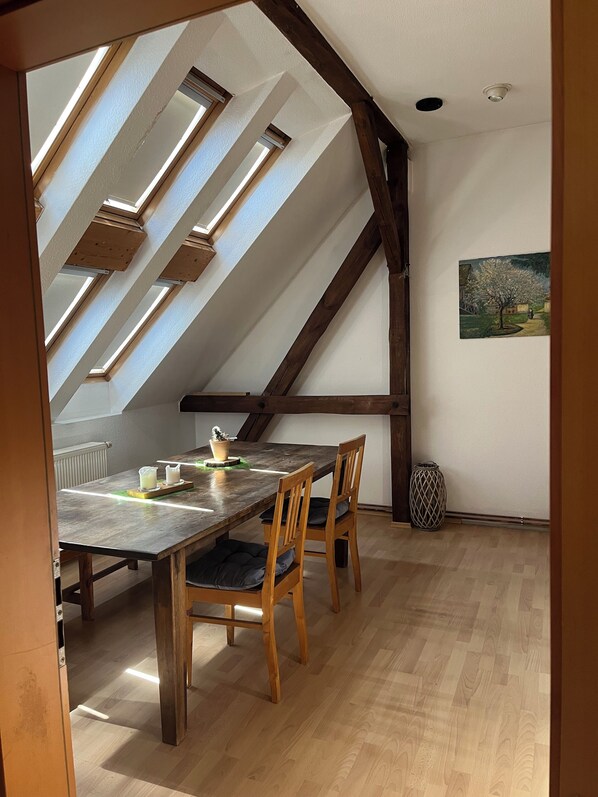 Dining - Cozy vacation apartment, close to Berlin, pet friendly! (Unknown)