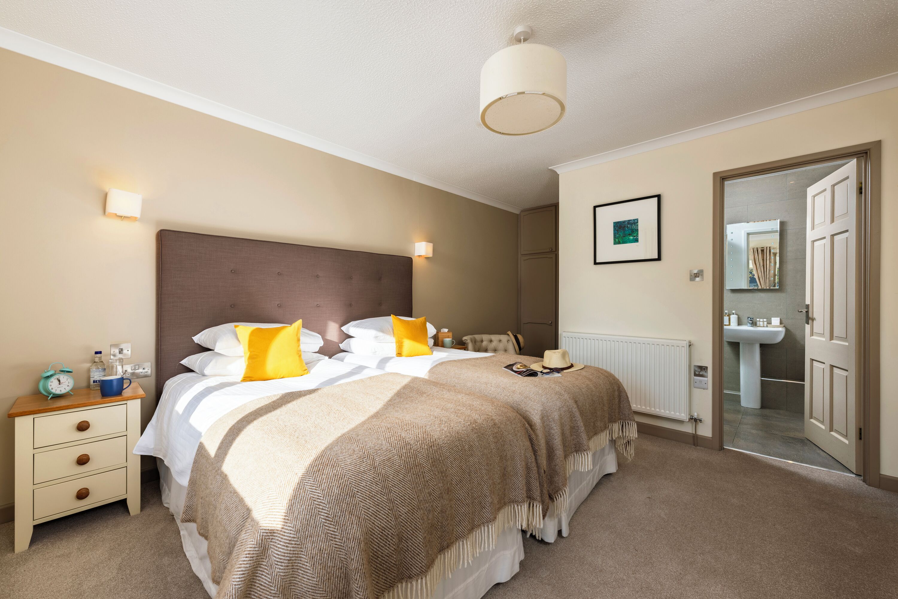 Quarto duplo | Wi-Fi de cortesia, roupa de cama