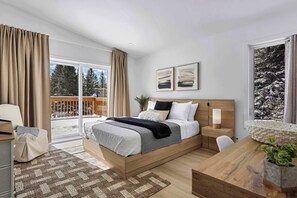 4 bedrooms, desk, iron/ironing board, WiFi