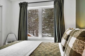 4 عدّة غرف نوم ومكتب وواي فاي وملاءات أسرّة