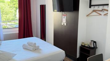 Comfort Double Room, City View | Laptop workspace, free WiFi