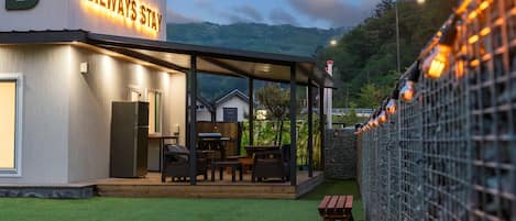 Quarto básico, 2 quartos (ALWAYS STAY Building B (Pet /BBQ)) | 1 quarto, Wi-Fi de cortesia