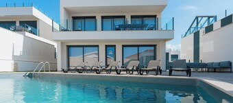 Eden Villa, with jacuzzi and ocean view