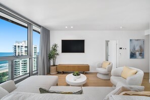 Smart TV, estéreo y oficina 
