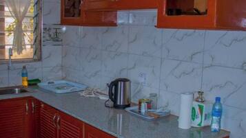 House, 2 Bedrooms, Accessible, Smoking | Bahagian dalam
