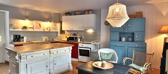 Sunny house near beaches at 200m