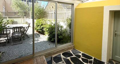 Maison ensoleillée proche plages à 200m