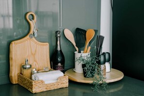 Miscellaneous - Charming 2-bedroom ,3 balconies apartment 600m Frishman Beach (Jerusalem)