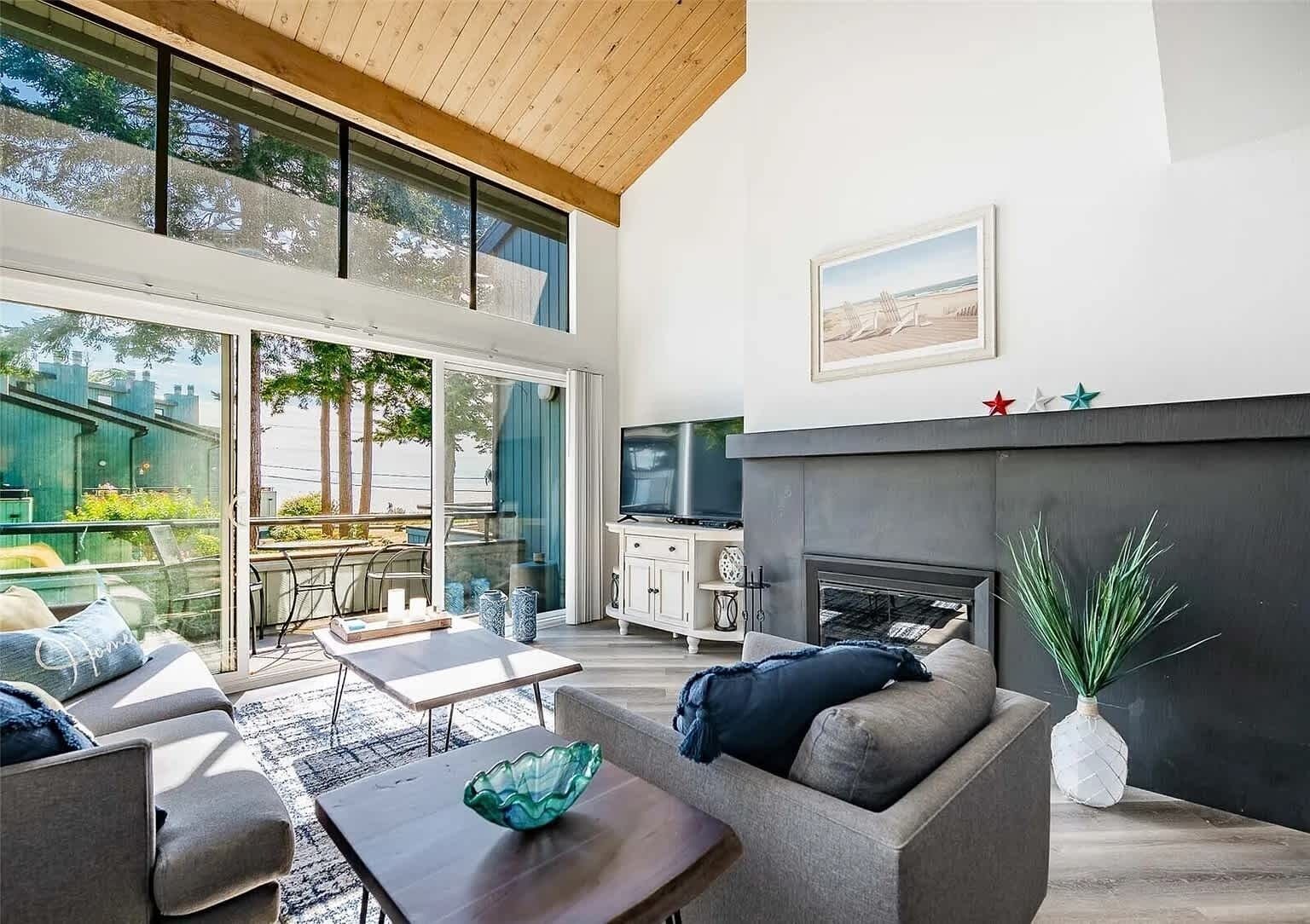 Télévision, baby-foot