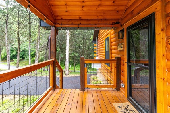 Terrace/patio - Timberlake Nest Cabin (Sevierville)