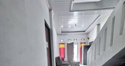 OYO 94563 Mamanu Sukadamai Residence