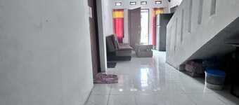 OYO 94563 Mamanu Sukadamai Residence