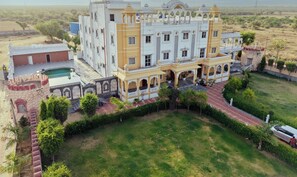 Puutarha