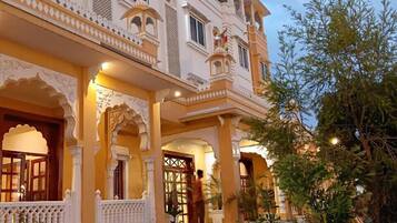 Façade de lâhĂ©bergement