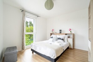 2 bedrooms, iron/ironing board, WiFi, bed sheets - Apartment 25 minutes from Disneyland (Meaux)