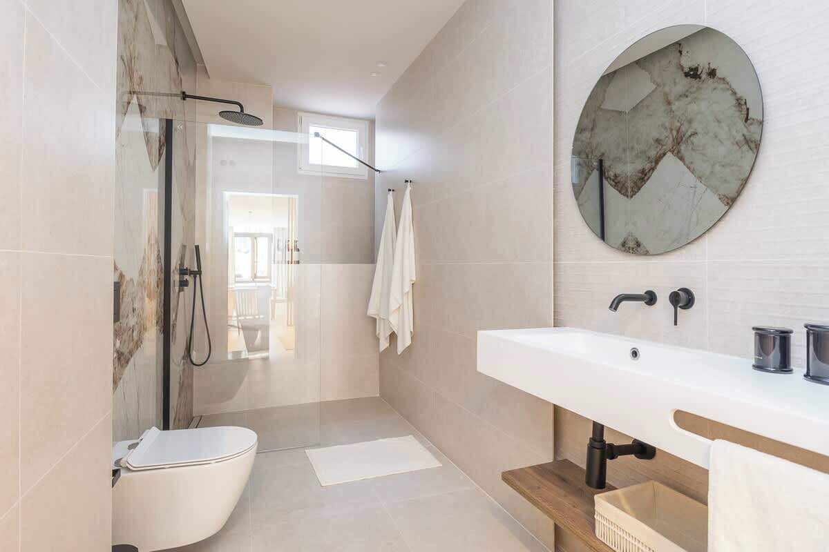 Een douche, een haardroger