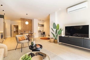 TV, offices - SariStays Valencia City Lofts R (Valencia)