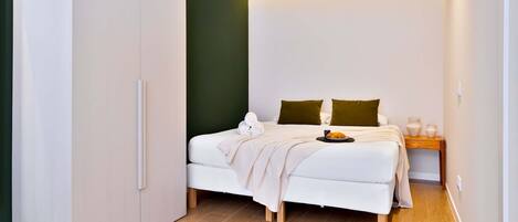 1 室のベッドルーム、デスク、アイロン / アイロン台、WiFi