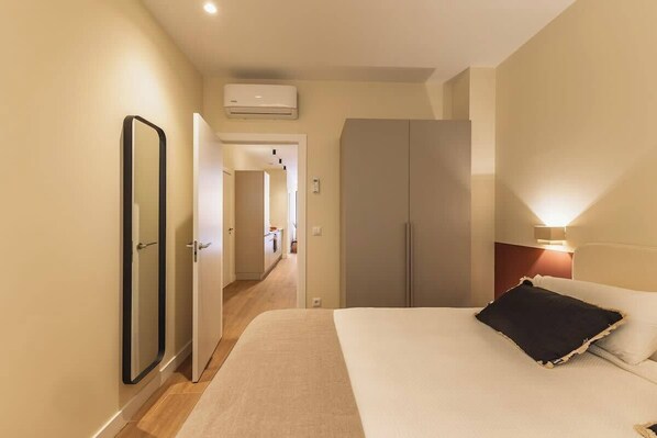 2 bedrooms, iron/ironing board, WiFi, bed sheets - SariStays Valencia Terraza Deluxe (València)