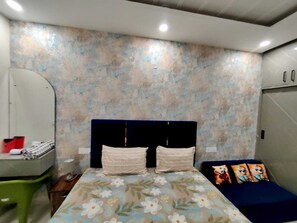 1 chambre, fer et planche à repasser, Wi-Fi, draps fournis