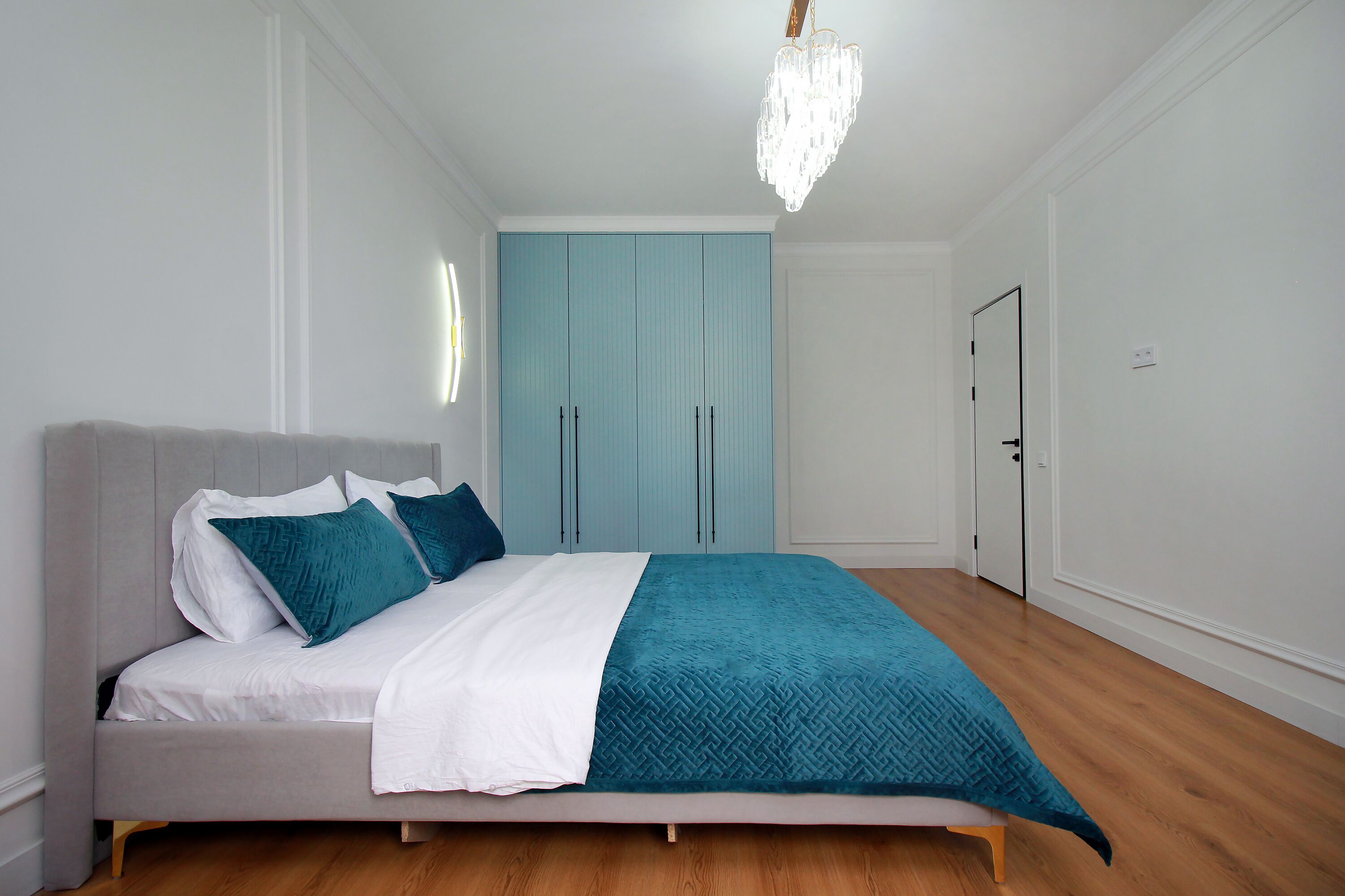 2 chambres, fer et planche à repasser, Wi-Fi, draps fournis