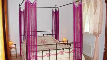 5 chambres, fer et planche Ă repasser, Wi-Fi, draps fournis