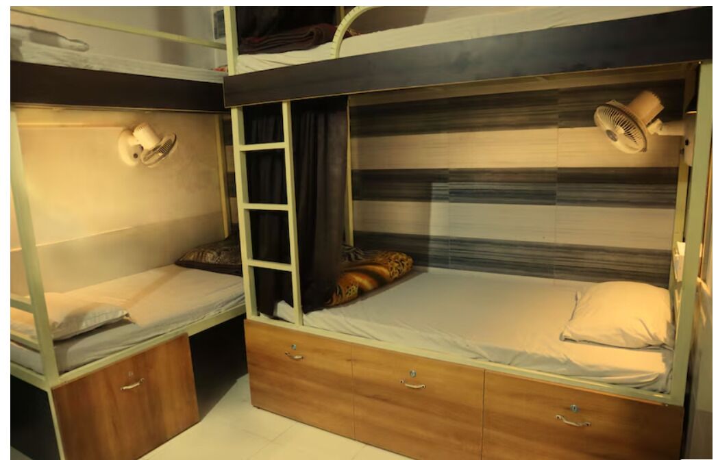 Shared Dormitory | Free WiFi