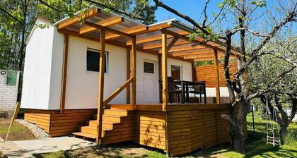 Charming glamping in peaceful Prague with WiFi