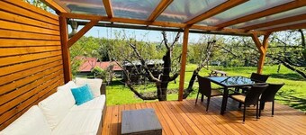 Charming glamping in peaceful Prague with WiFi