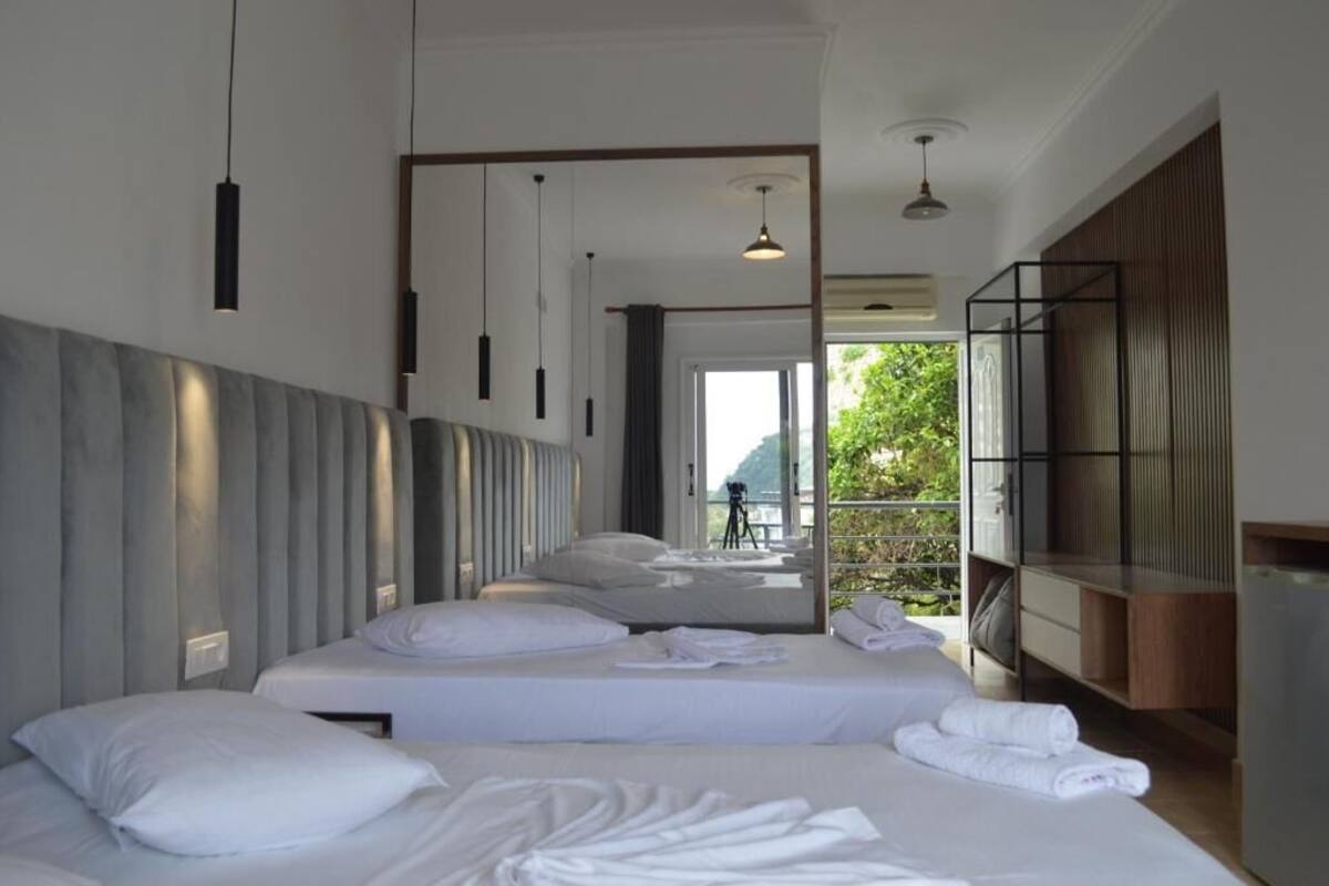 Deluxe Triple Room, Sea View | WiFi (free)