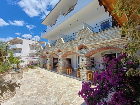 Front of property. Velco BB Himara