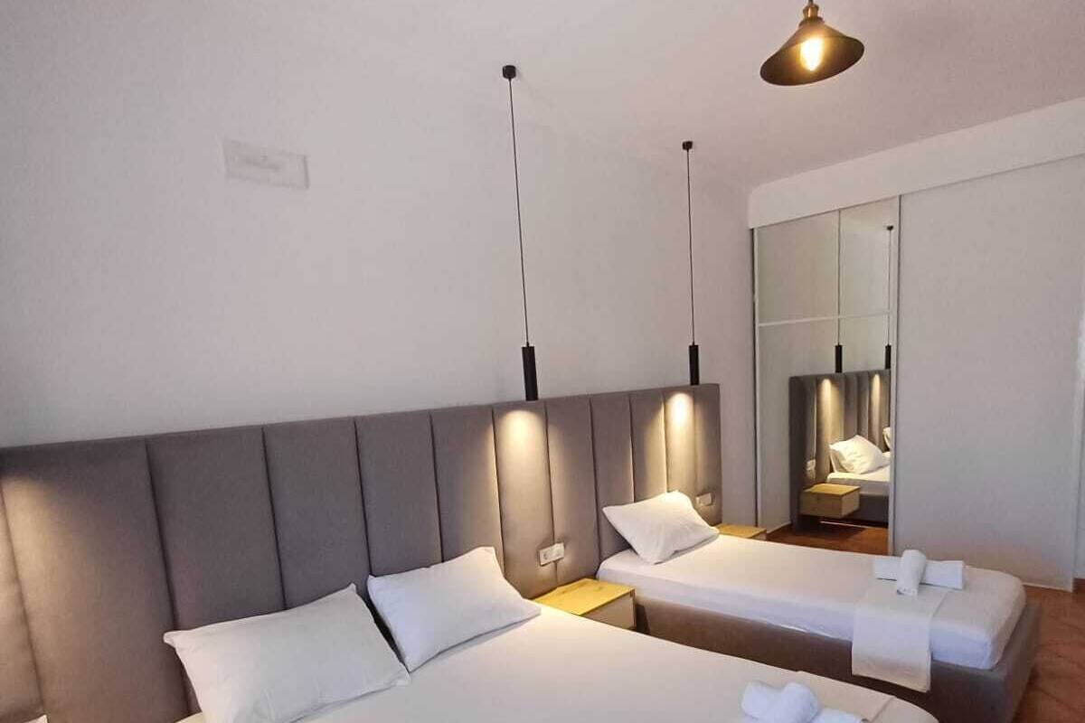 Deluxe Triple Room | WiFi (free)