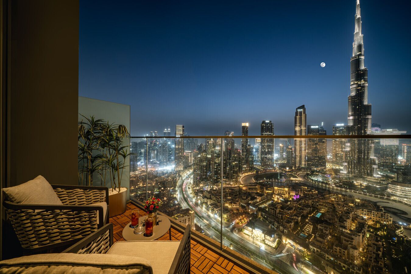 المنطقة المحيطة بالمنشأة