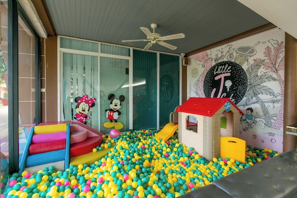 Children's play area - indoor