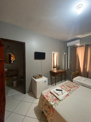 Economy Single Room, Garden View | Desk, laptop workspace, free WiFi