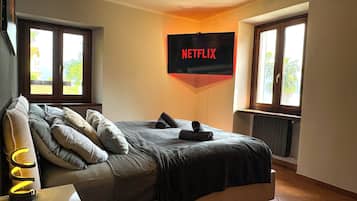1 habitación, escritorio, wifi gratis y ropa de cama