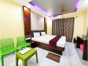 View from room - HOTEL ARYA PALACE (Puri)