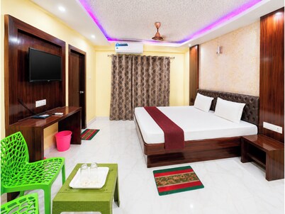 HOTEL ARYA PALACE