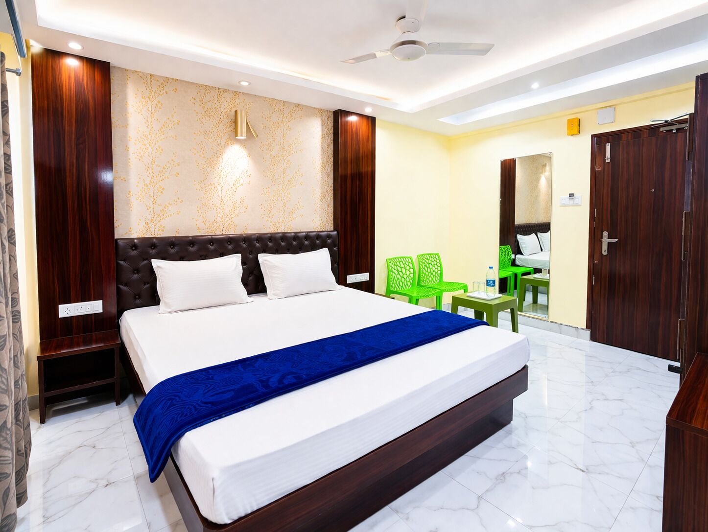 Deluxe-dobbeltværelse - aircondition | Pengeskab på værelset, lydisolering, gratis Wi-Fi, sengetøj