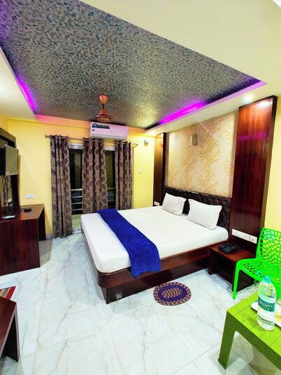 HOTEL ARYA PALACE