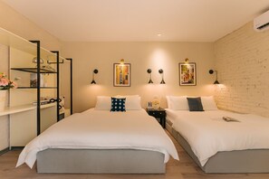 2 bedrooms, WiFi, bed sheets - Cheerful 2BR Apartment Sunlight w Local Street View (Hà Nội)